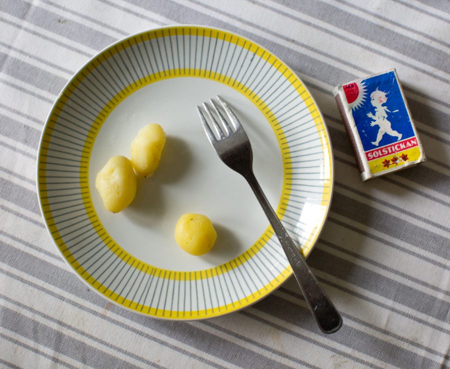 Små potatisar på tallrik. Ur En Underbar Pod.